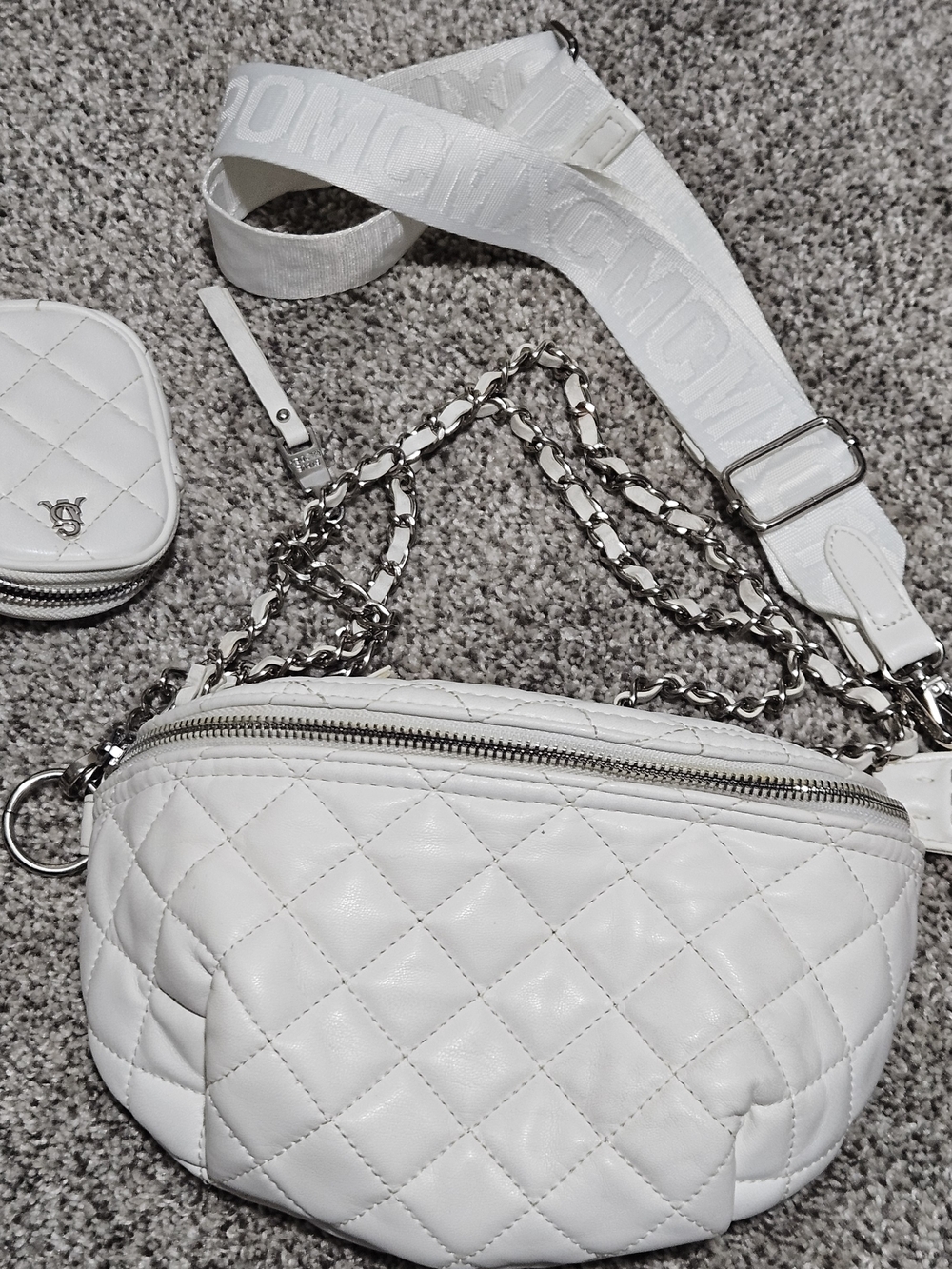 Steve Madden White Faux Leather Quilted Fanny Pack Purse + Phone Holder & Strap